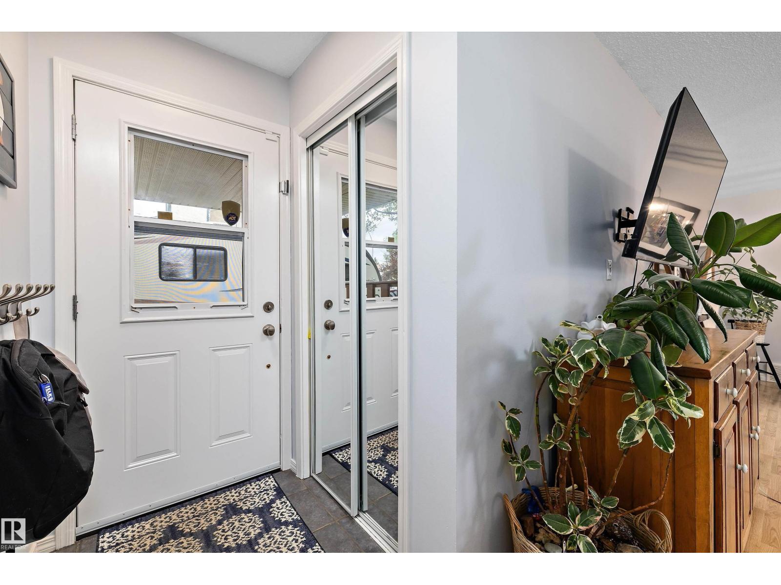 243 PORTER AV — photo 14