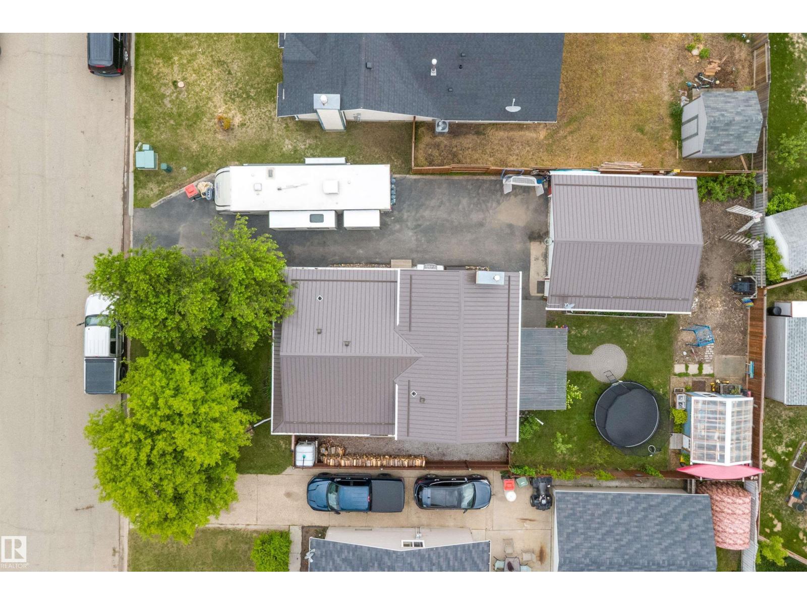 243 PORTER AV — photo 48