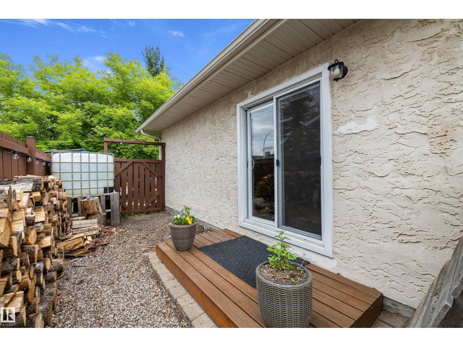 243 PORTER AV — photo 44