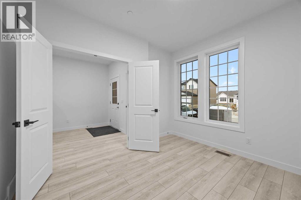 33 Hotchkiss Gardens SE — photo 21