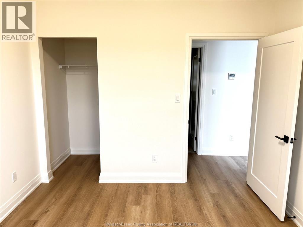 #207 4400 LAURIER PARKWAY - 26