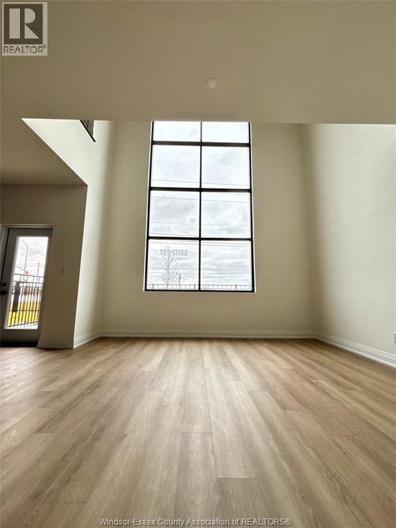 #207 4400 LAURIER PARKWAY - 9