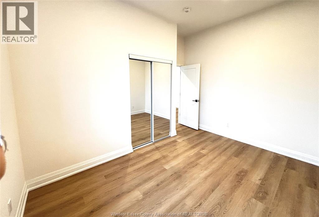 #207 4400 LAURIER PARKWAY - 29