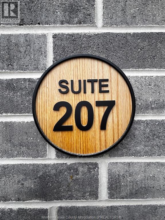 #207 4400 LAURIER PARKWAY - 33