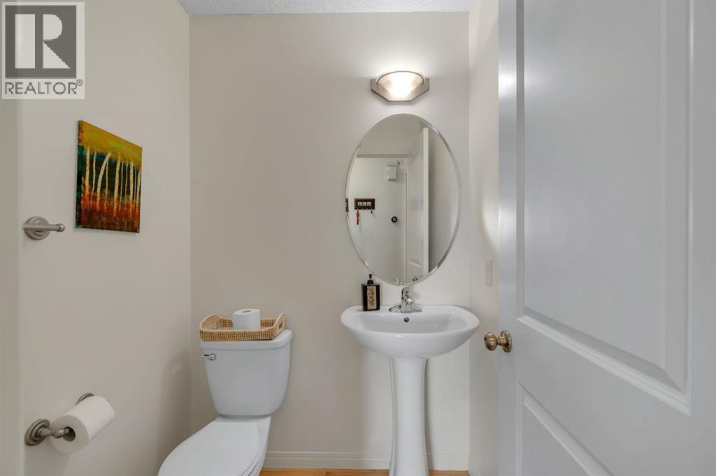 208 Royal Birch Circle NW - 20