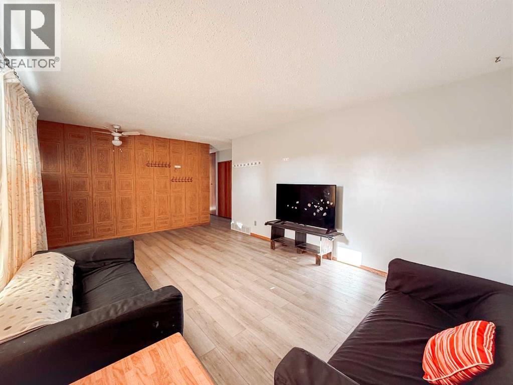 4603 54 Street — photo 10