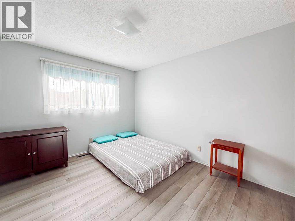 4603 54 Street — photo 13