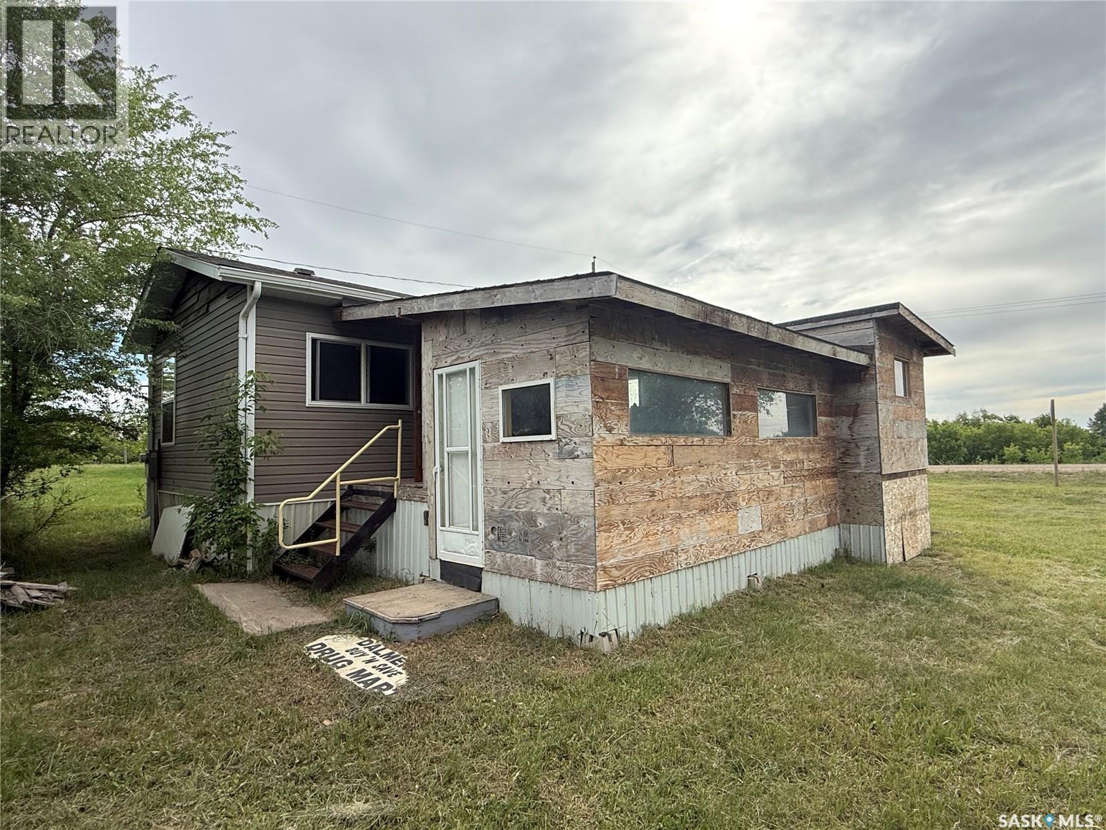102-104 RAILWAY AVENUE — photo 7