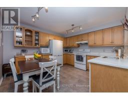 Primary Bedroom - 128 Tunbridge Road, Barrie, ON L4M6S2 Photo 6