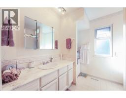 6415 Buckingham Drive, Burnaby, BC V5E3Y7 Photo 13