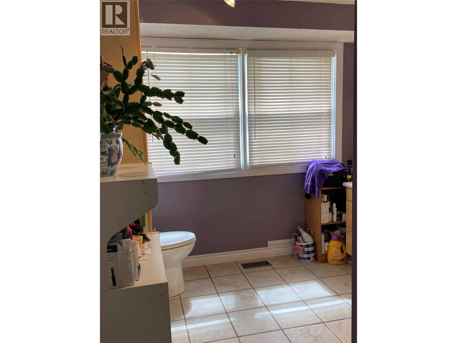 1153 Marianna Crescent, Trail