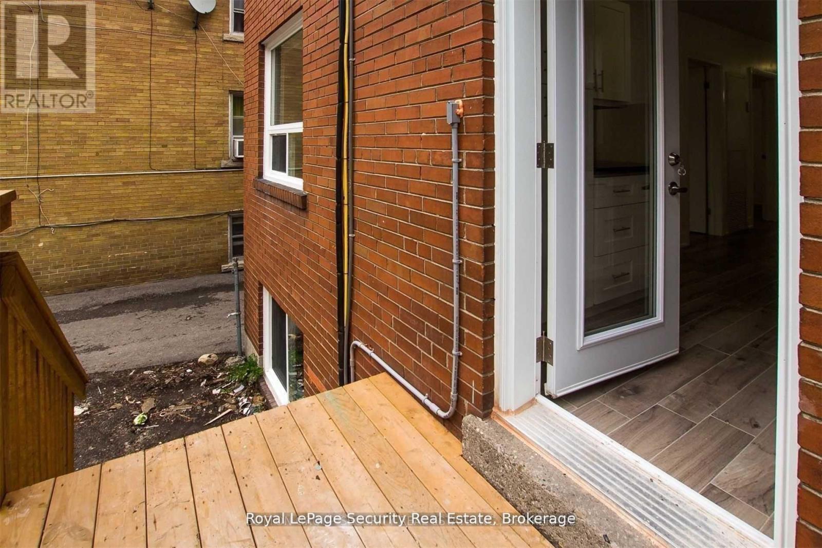 148 PORTLAND STREET - 32