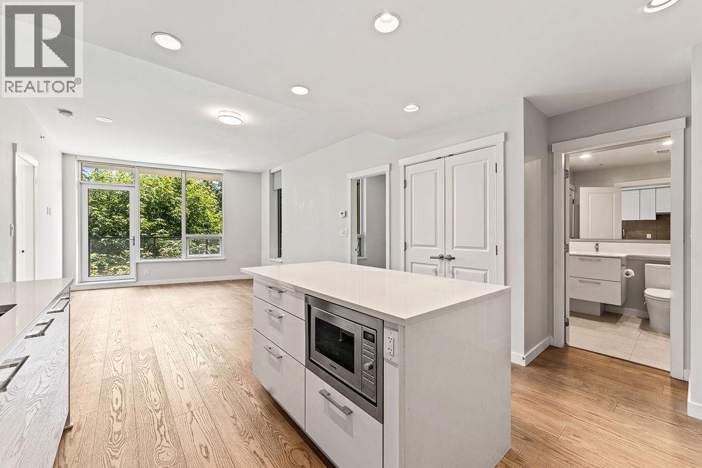 326 3563 ROSS DRIVE, Vancouver