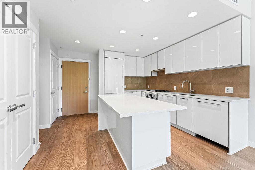 326 3563 ROSS DRIVE, Vancouver