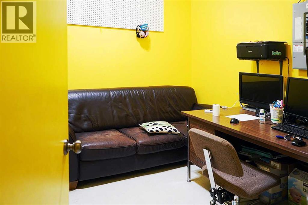 1515 Mayor Magrath Drive S - photo 4
