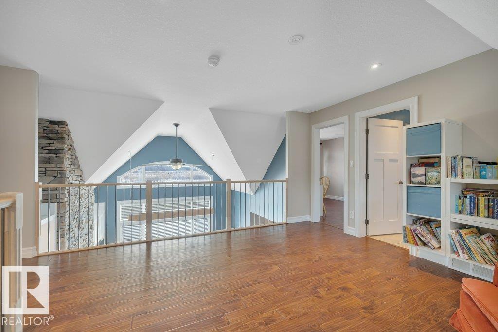 243050 TWP ROAD 474 — photo 37