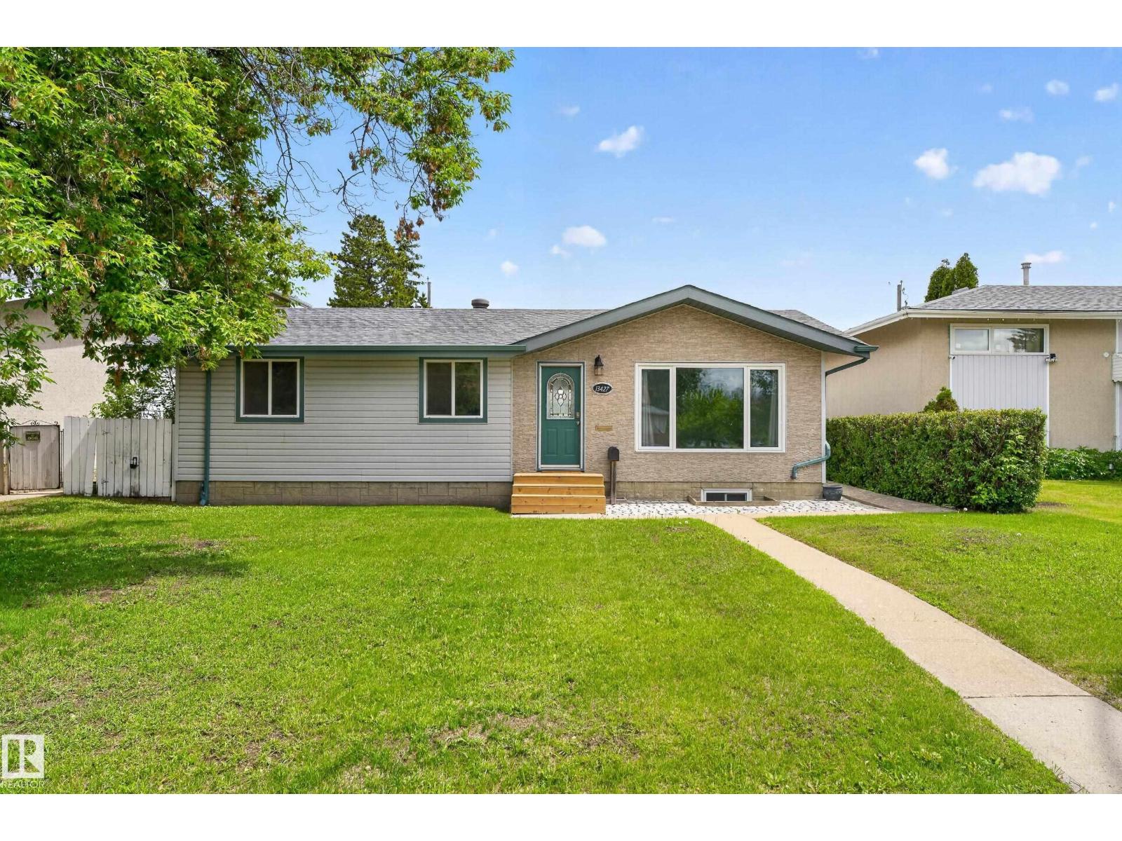 13427 114 ST NW - 1