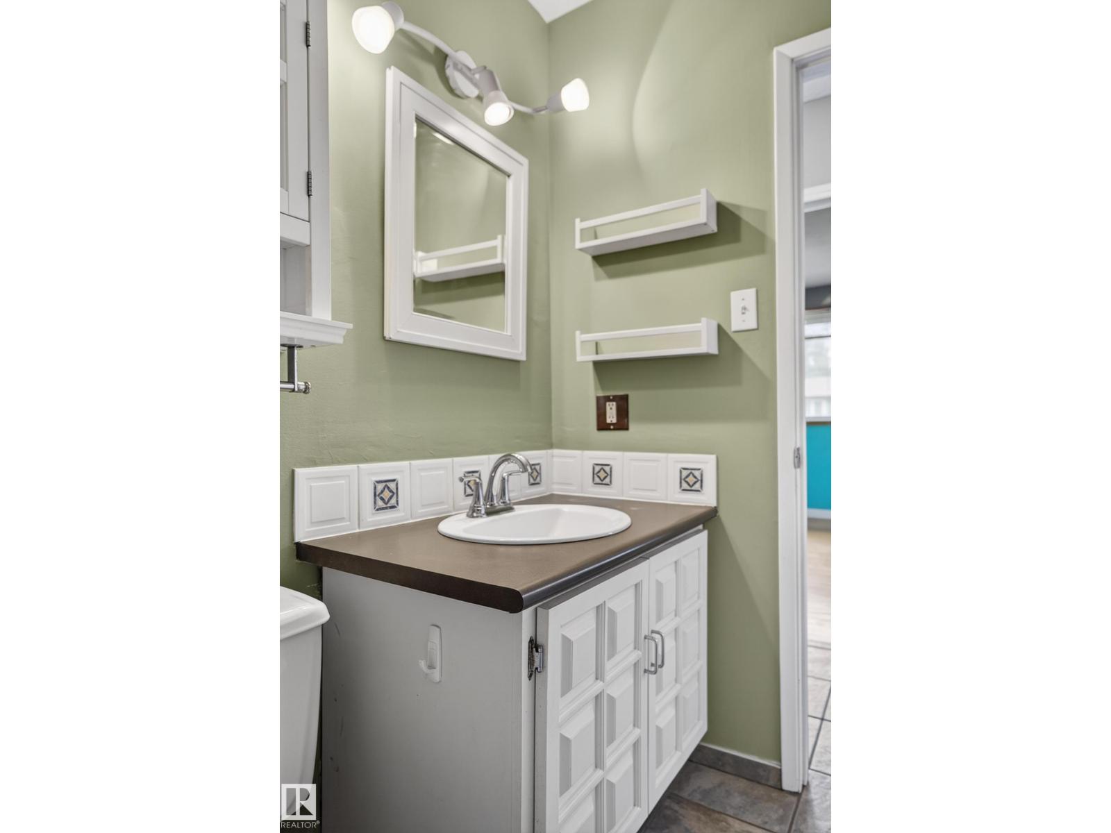 13427 114 ST NW - 26