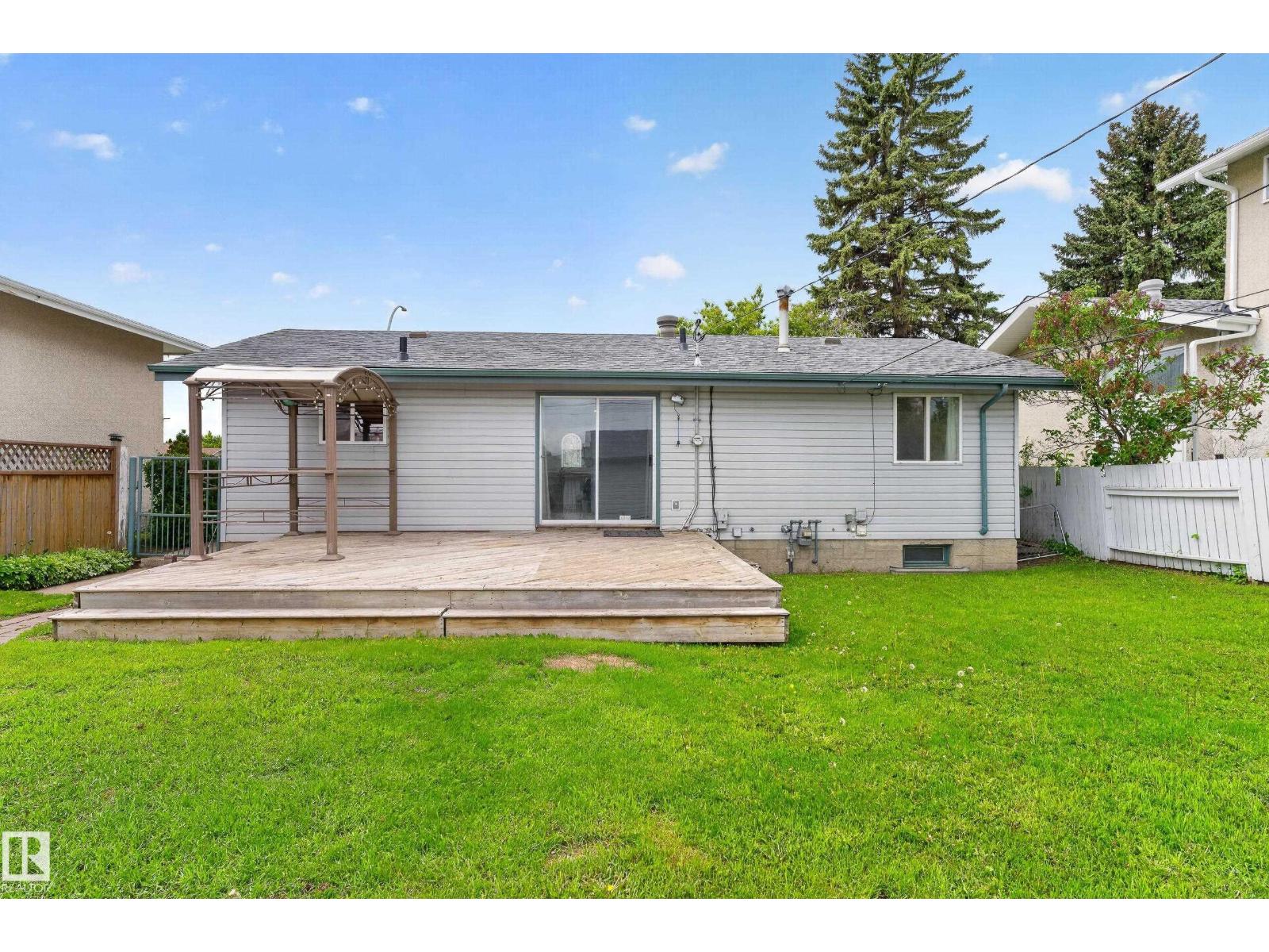 13427 114 ST NW - 39
