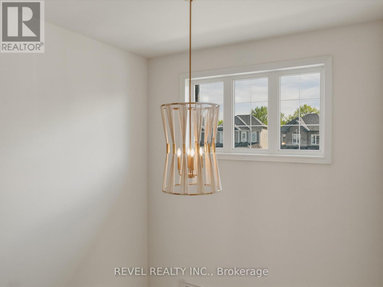 63 WOOD CRESCENT - 36