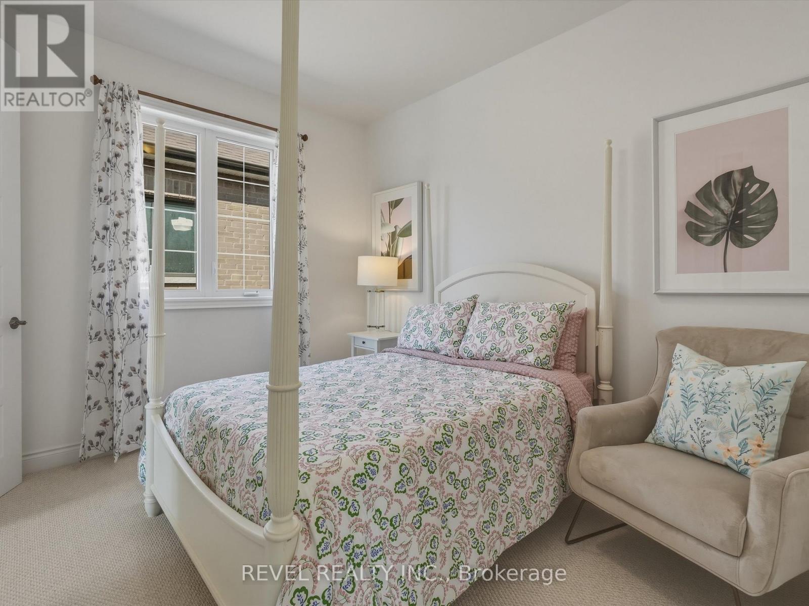 63 WOOD CRESCENT - 39