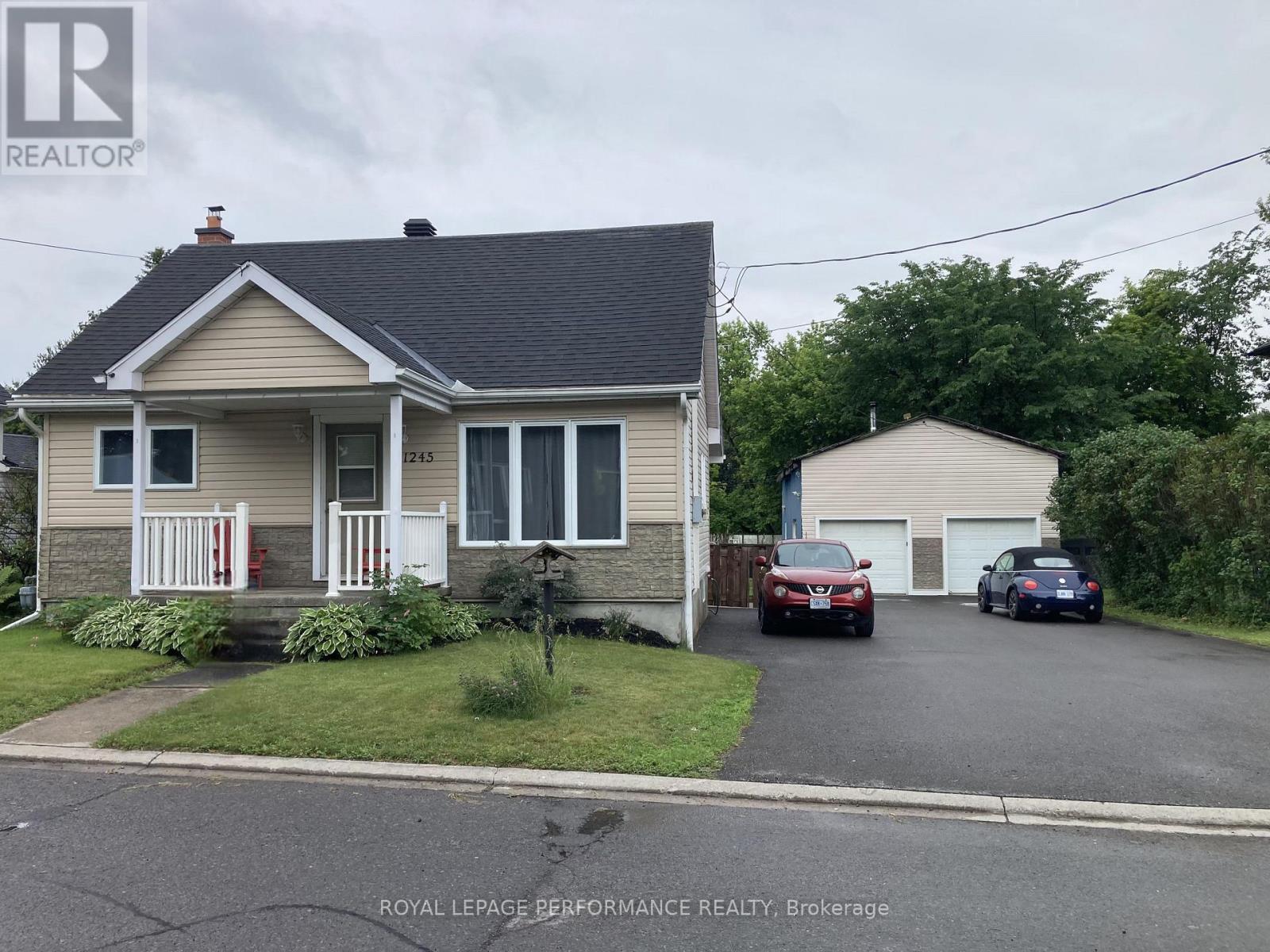1245 ALMA STREET - 16