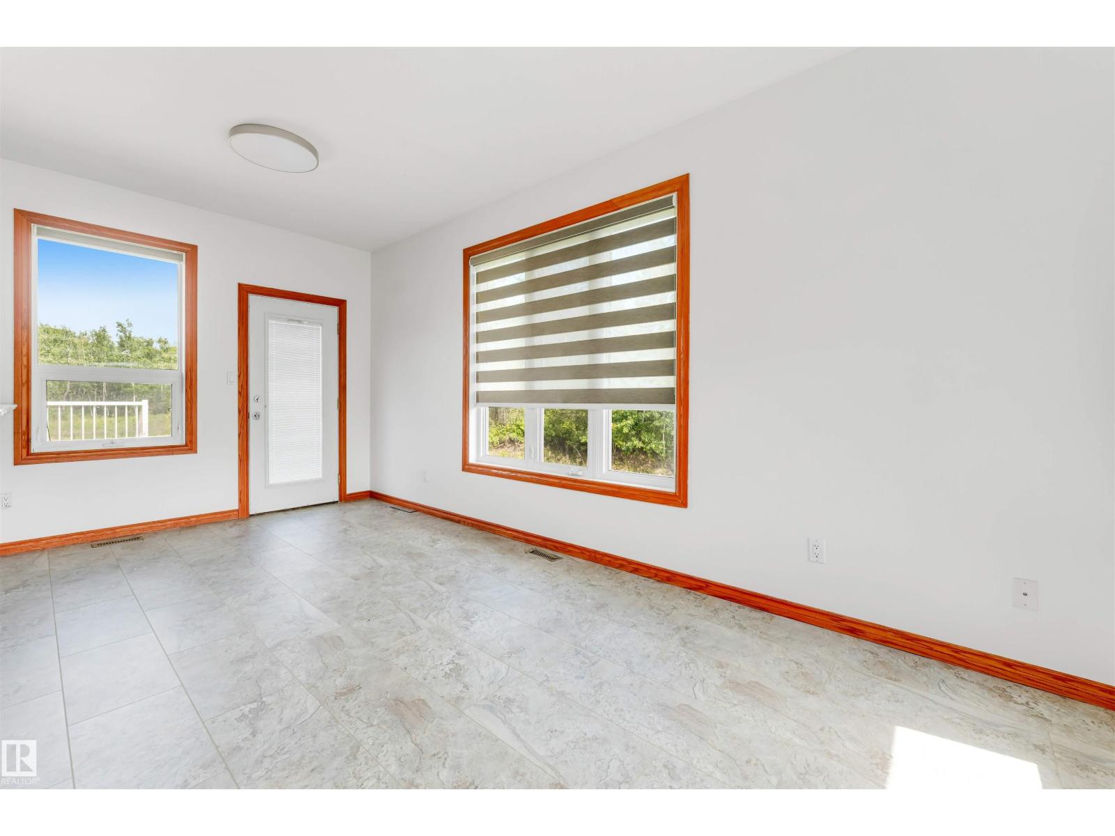 #330 50150 RGE RD 232 NE — photo 54