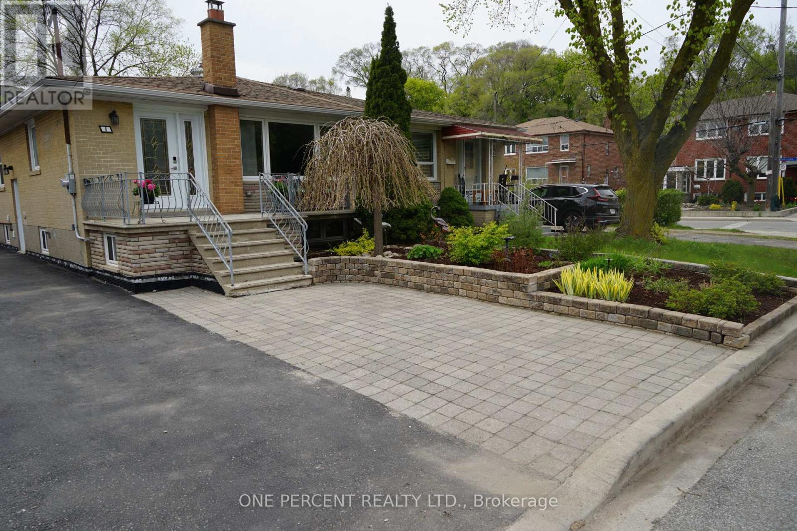 4 CAMEO CRESCENT - 38
