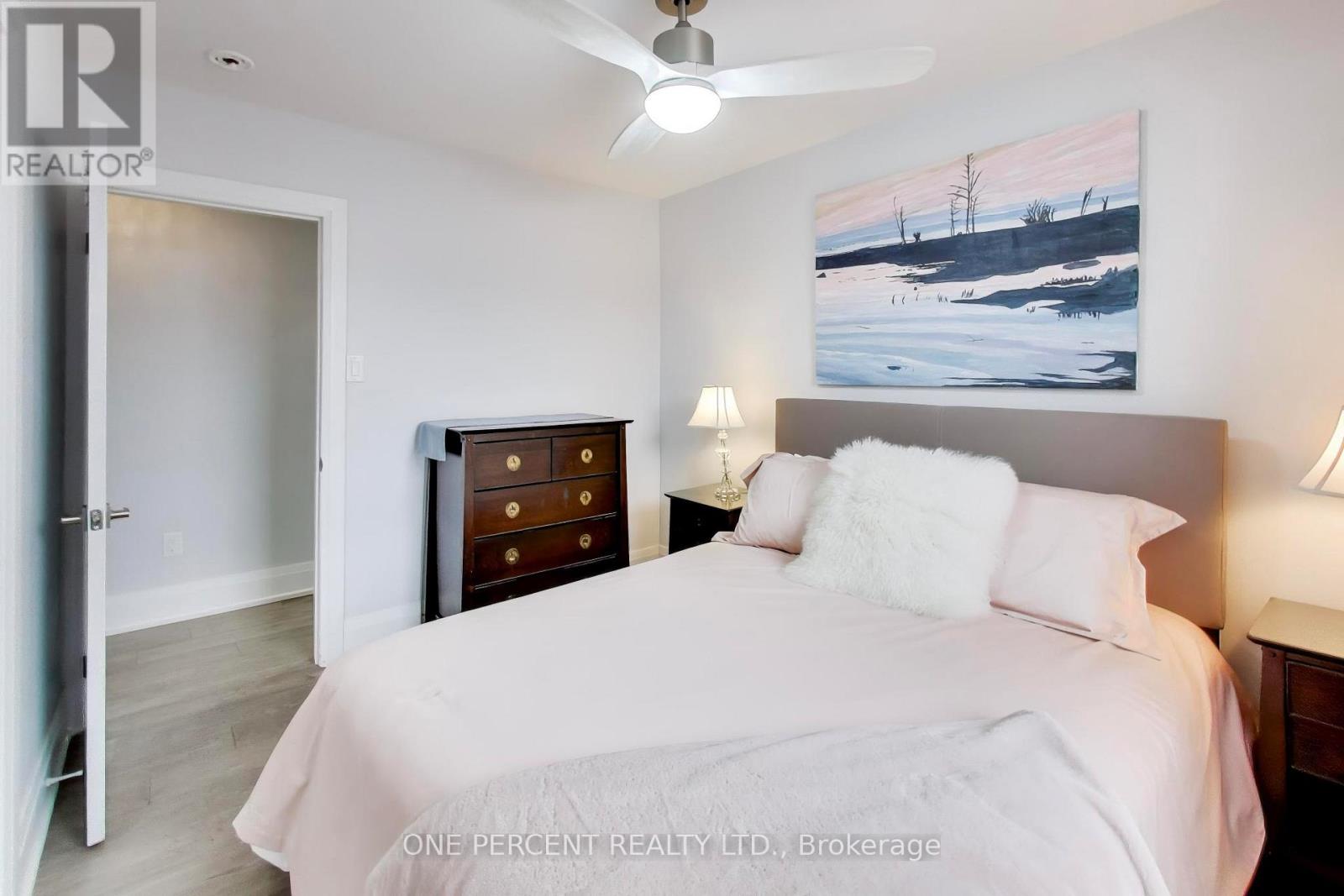 4 CAMEO CRESCENT - 18