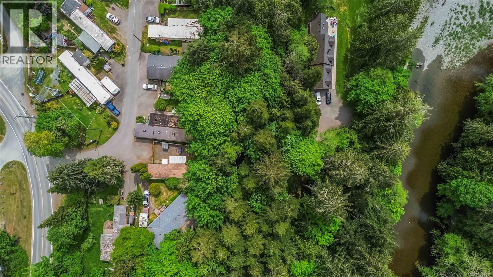 #3 2670 Sooke River Rd - 36