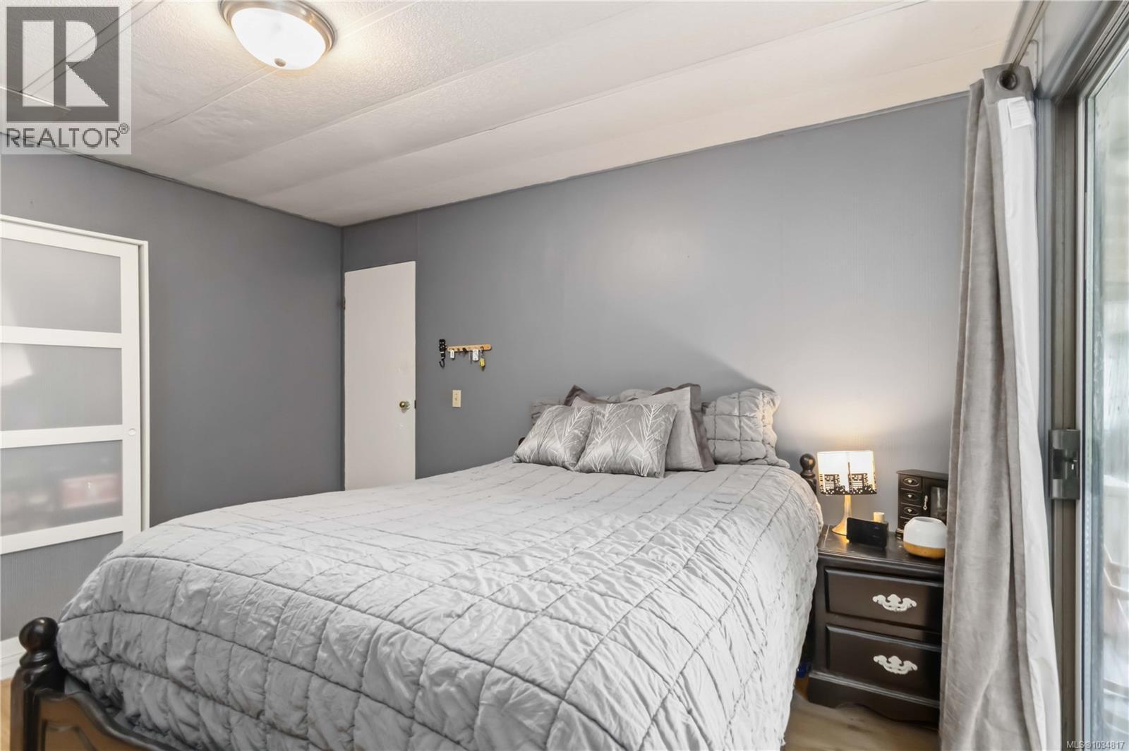 #3 2670 Sooke River Rd - 21