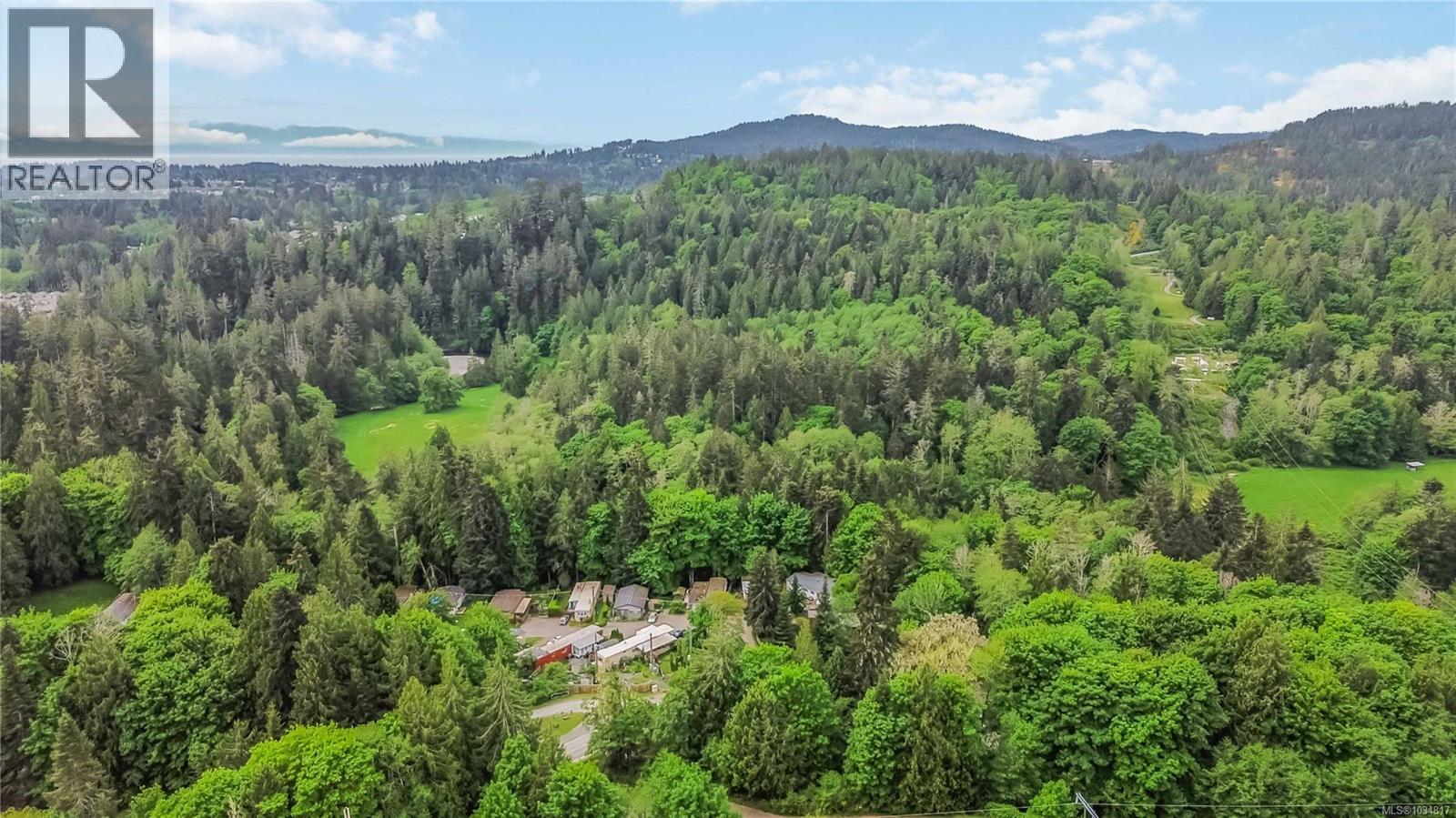 #3 2670 Sooke River Rd - 34