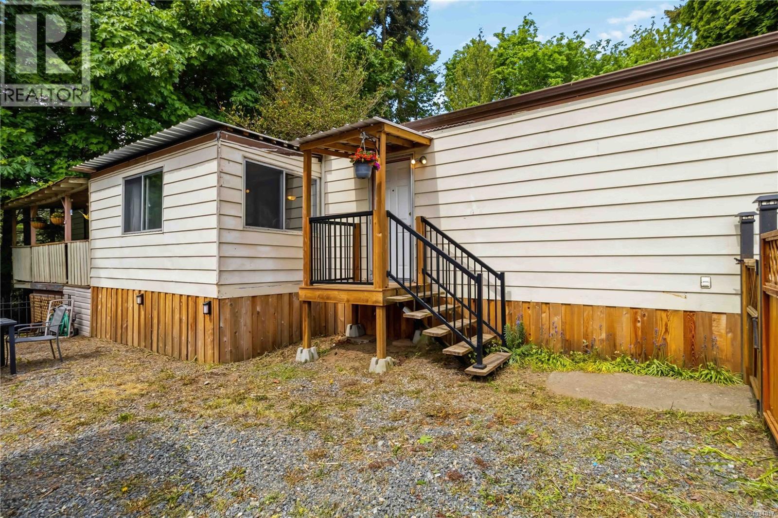 #3 2670 Sooke River Rd - 28