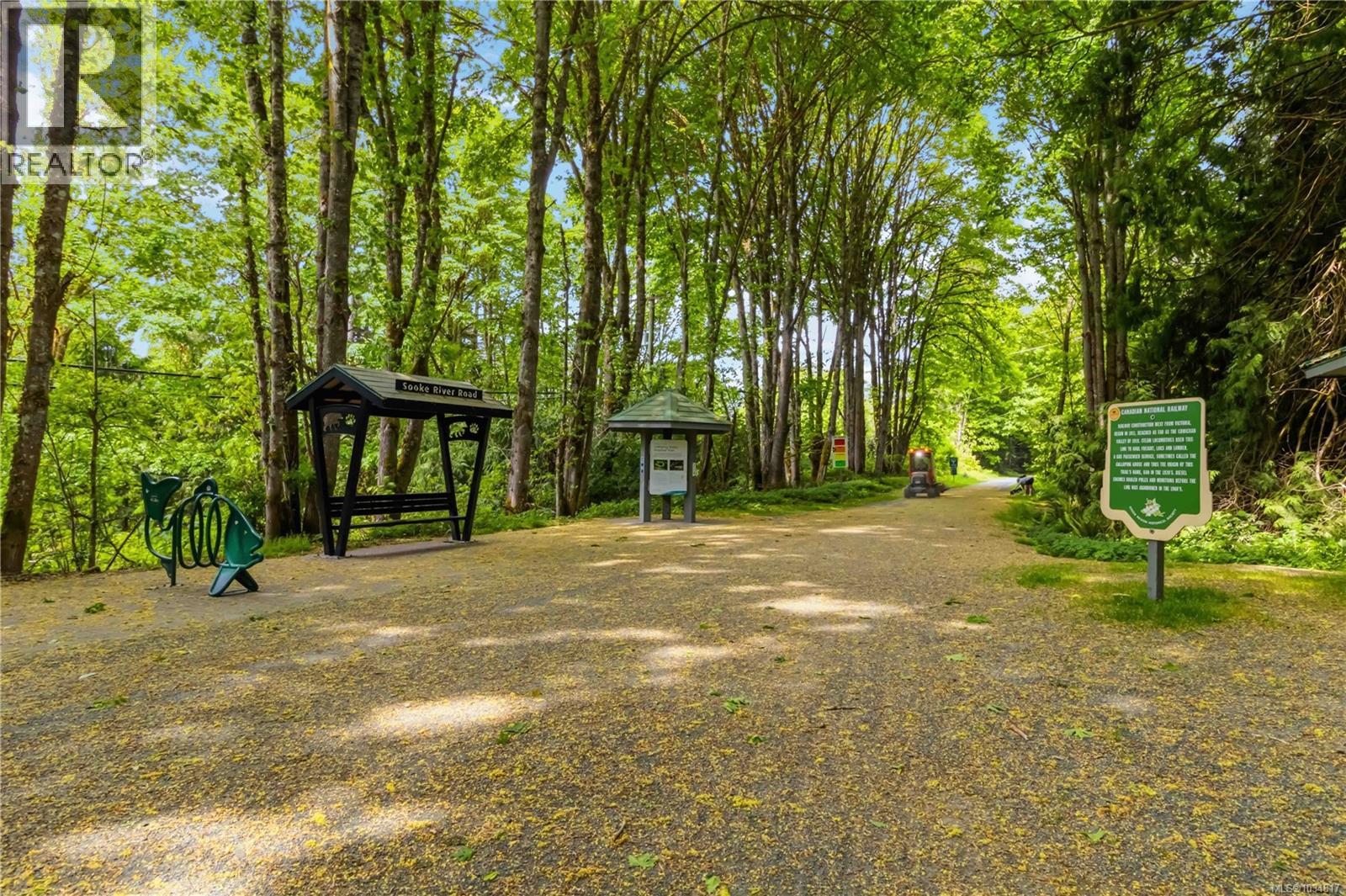 #3 2670 Sooke River Rd - 11