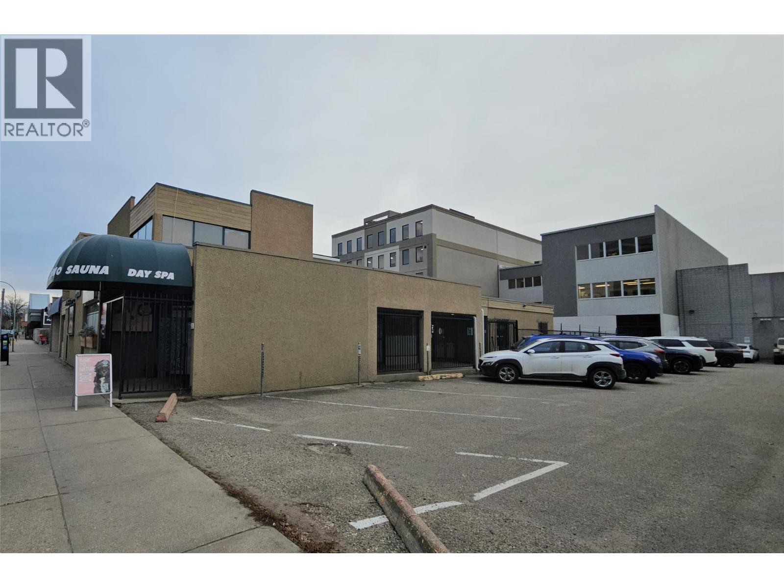 B 545 Lawrence Avenue, Kelowna