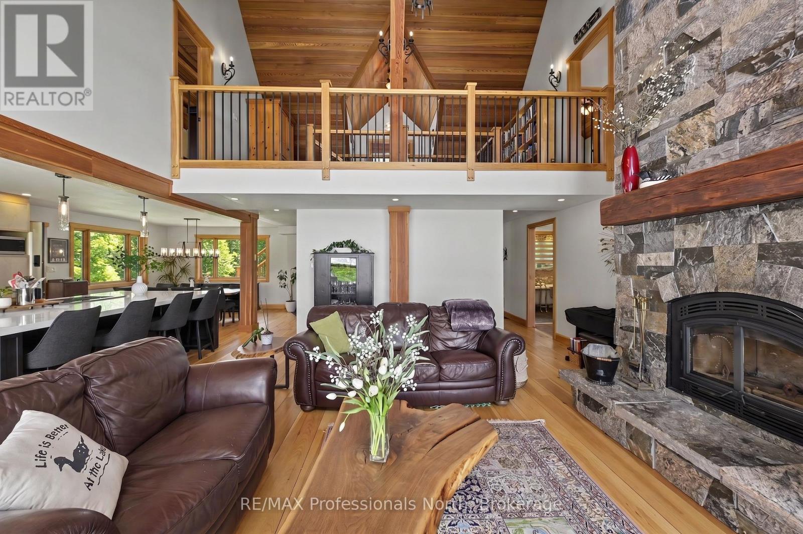 1015 BLUESTONE LANE - 11