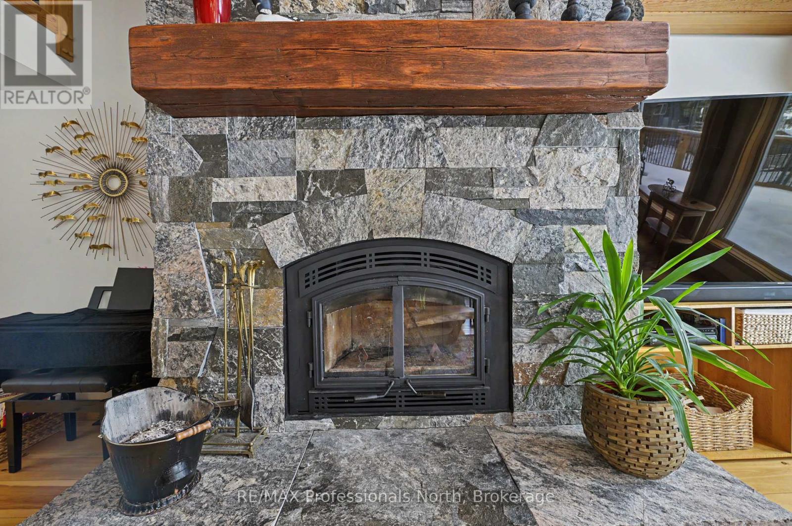 1015 BLUESTONE LANE - 12