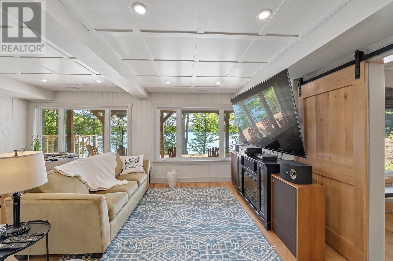 1015 BLUESTONE LANE - 37