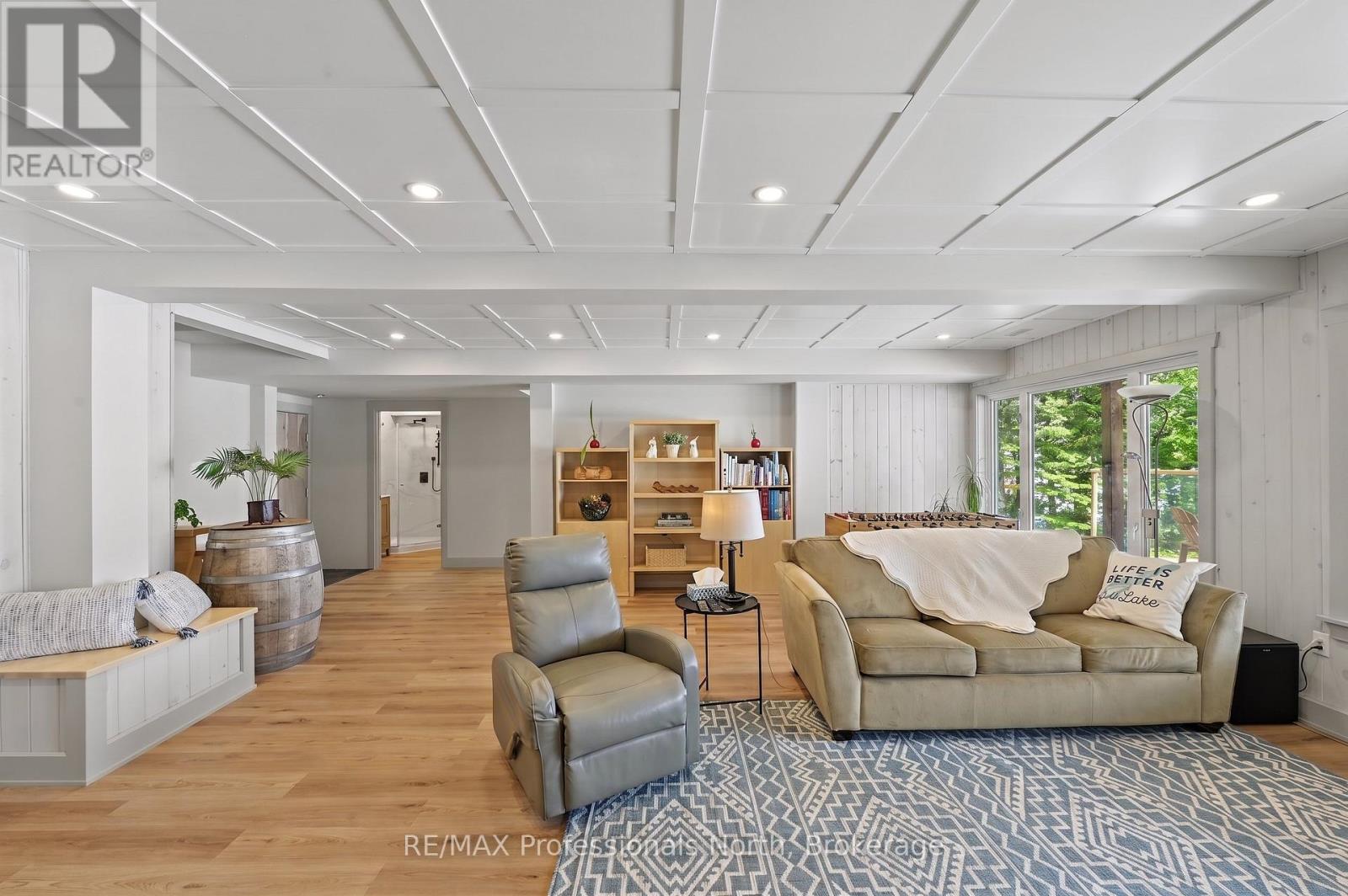 1015 BLUESTONE LANE - 38