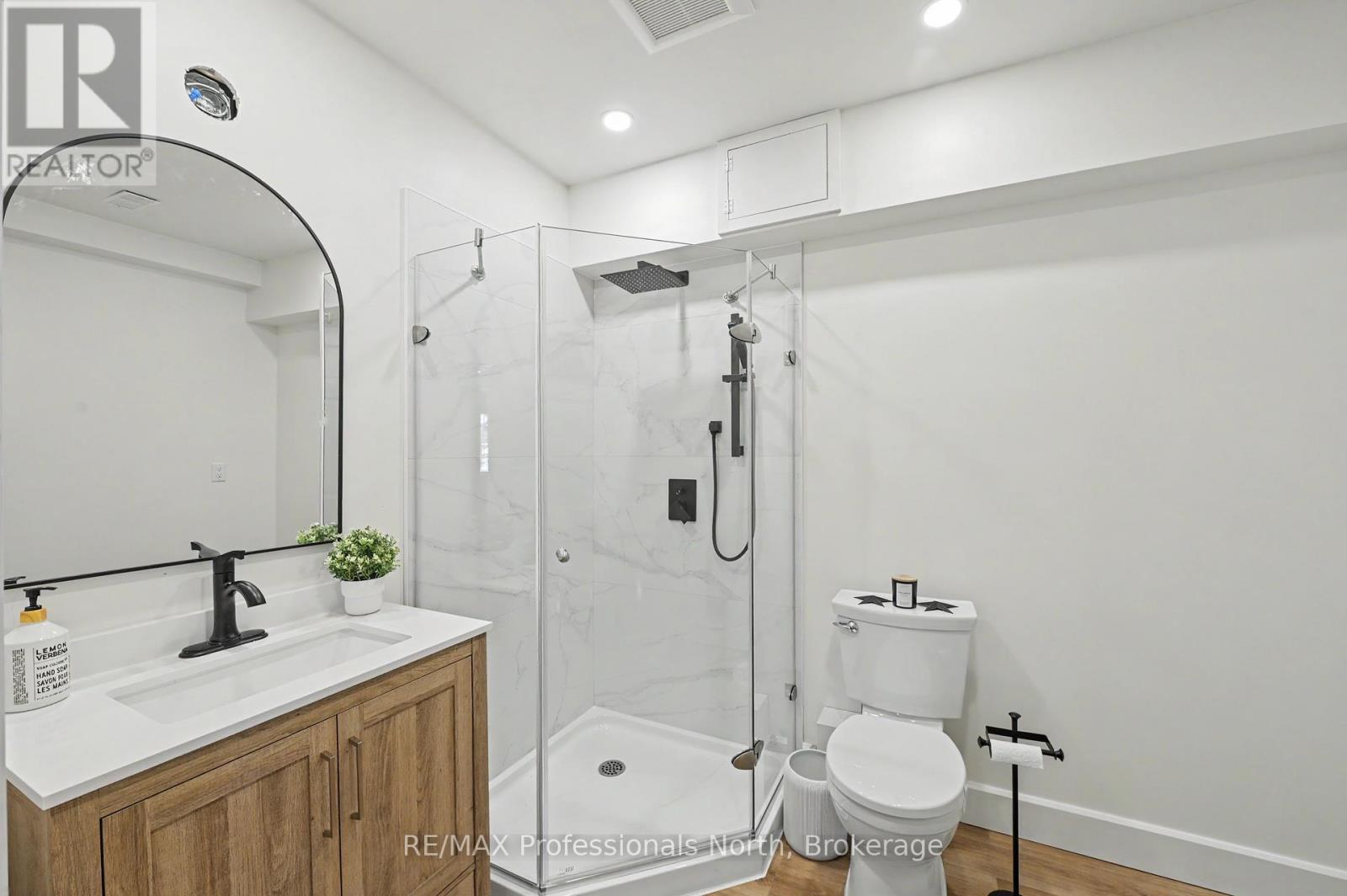 1015 BLUESTONE LANE - 41