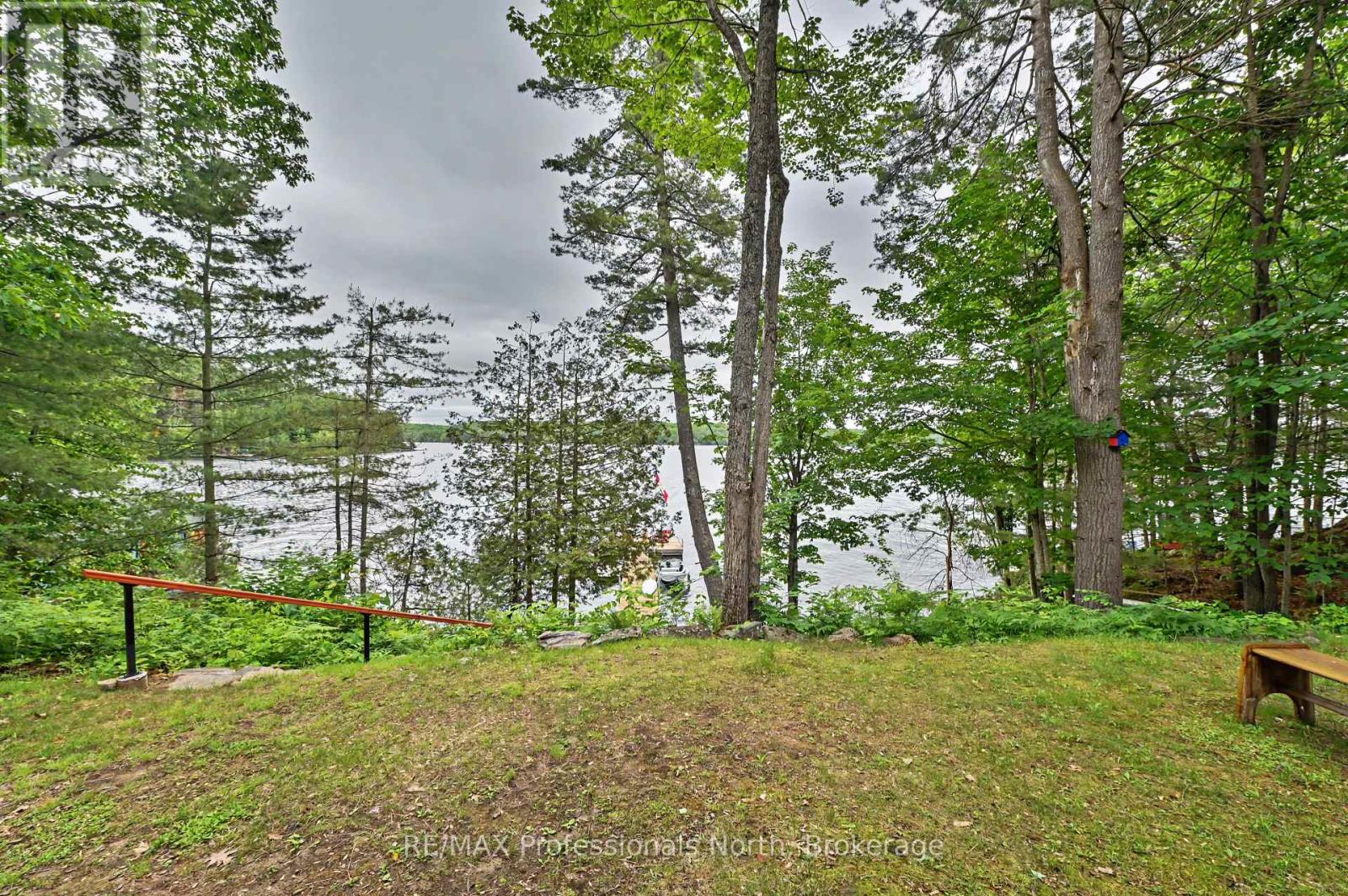 1015 BLUESTONE LANE - 44