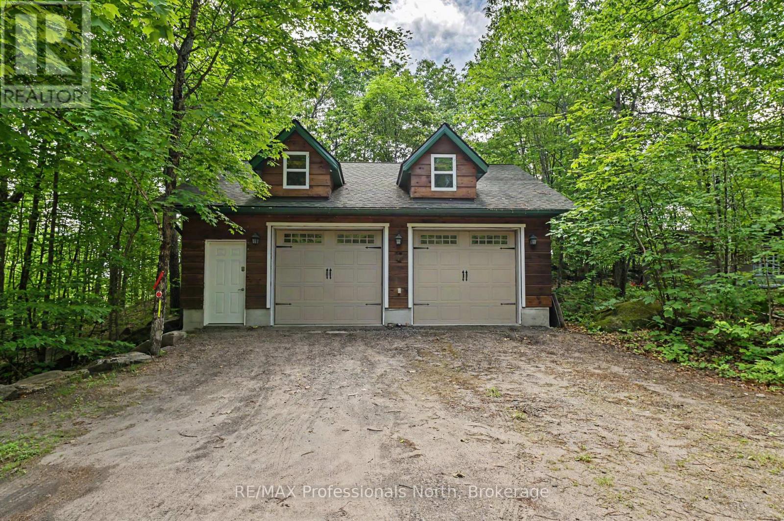1015 BLUESTONE LANE - 49