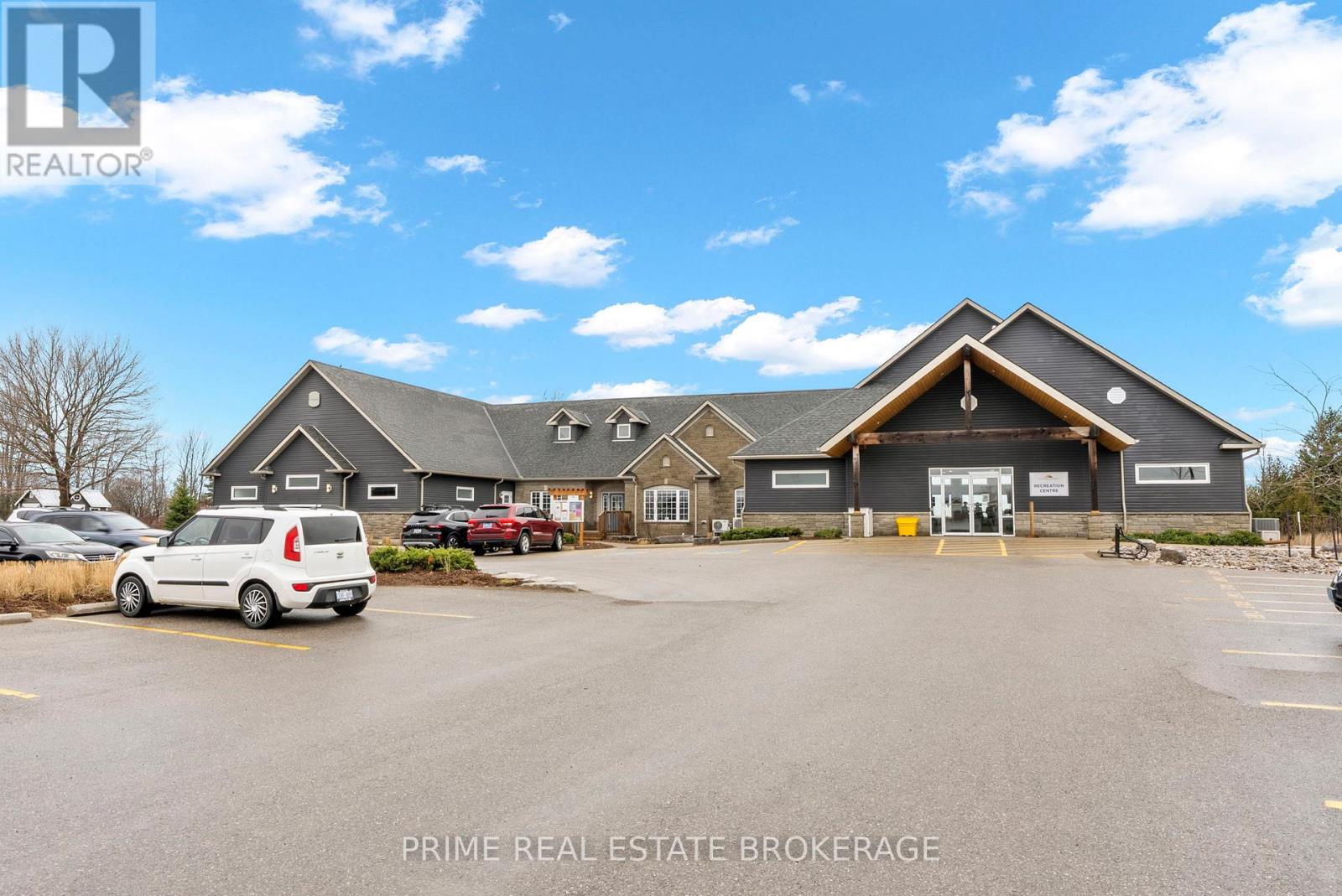 181 LAKE BREEZE DRIVE - 33