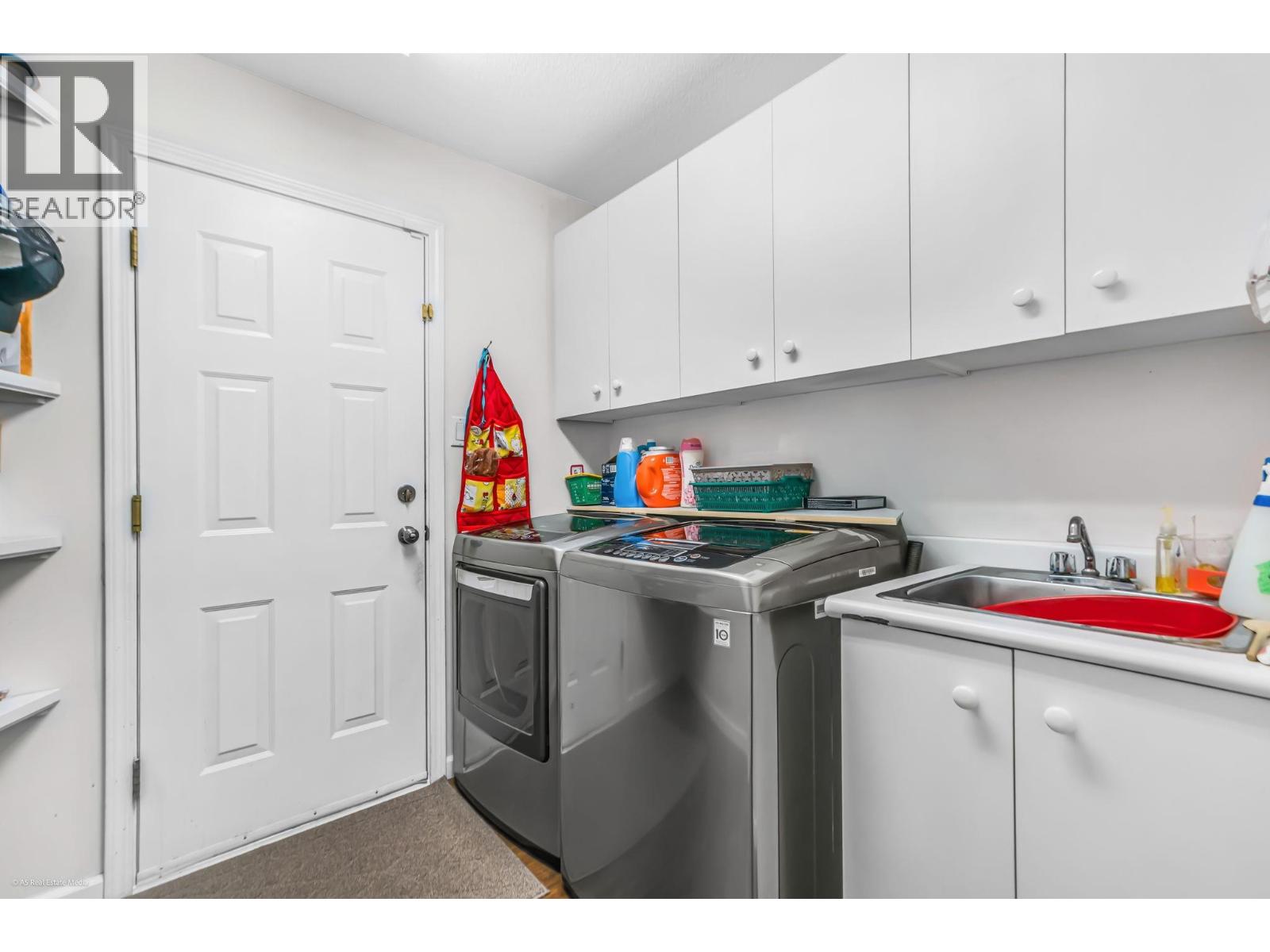 6227 CRESCENT PLACE, Delta