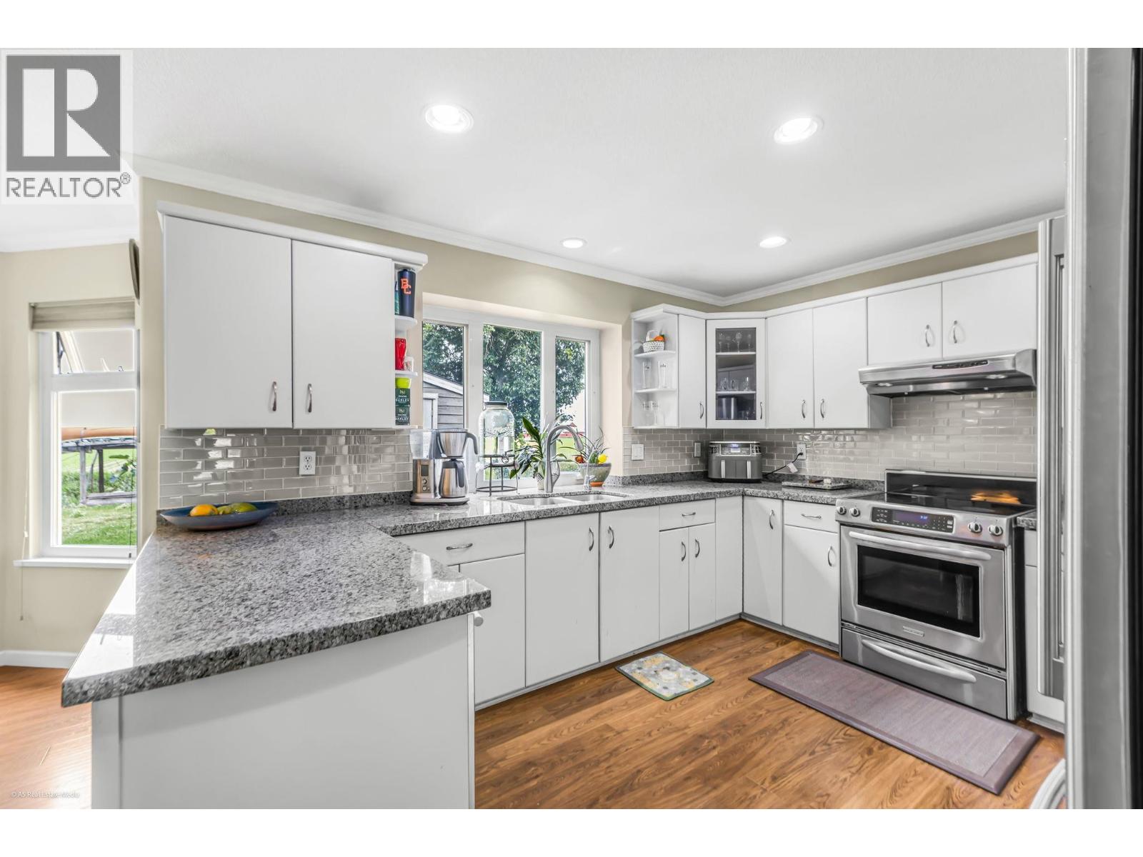 6227 CRESCENT PLACE, Delta
