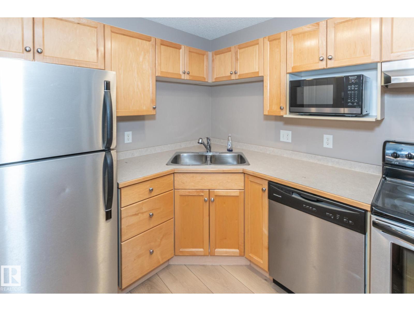 #119 245 EDWARDS DR SW - 3