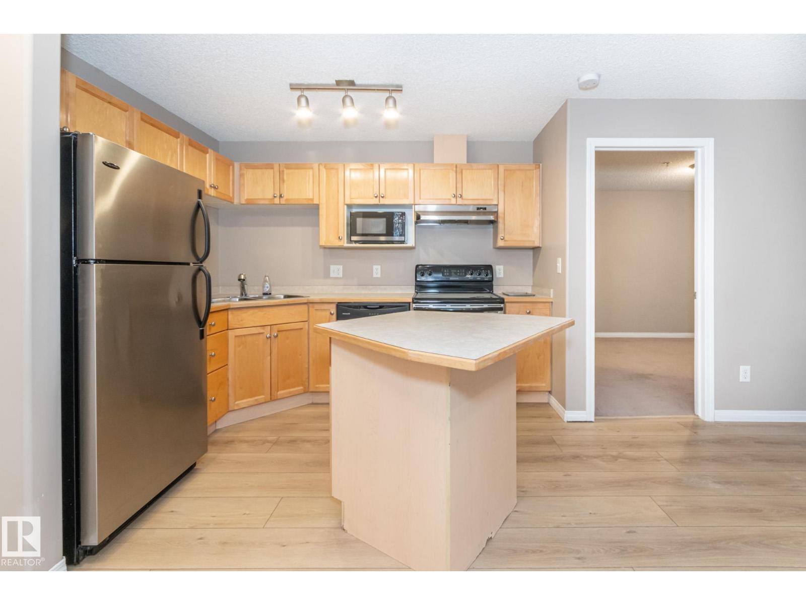 #119 245 EDWARDS DR SW - 6