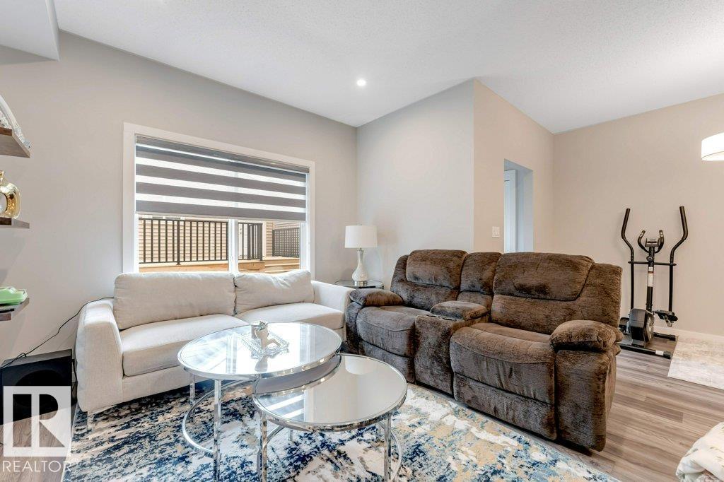 213 CHARLESWORTH DR SW — photo 10