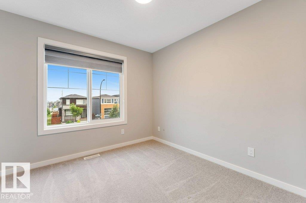 213 CHARLESWORTH DR SW — photo 26