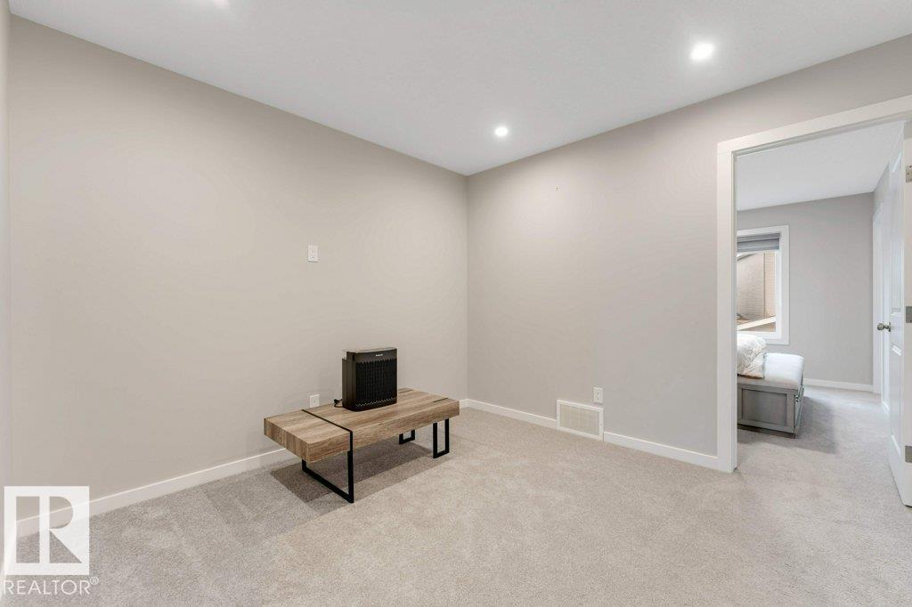 213 CHARLESWORTH DR SW — photo 30